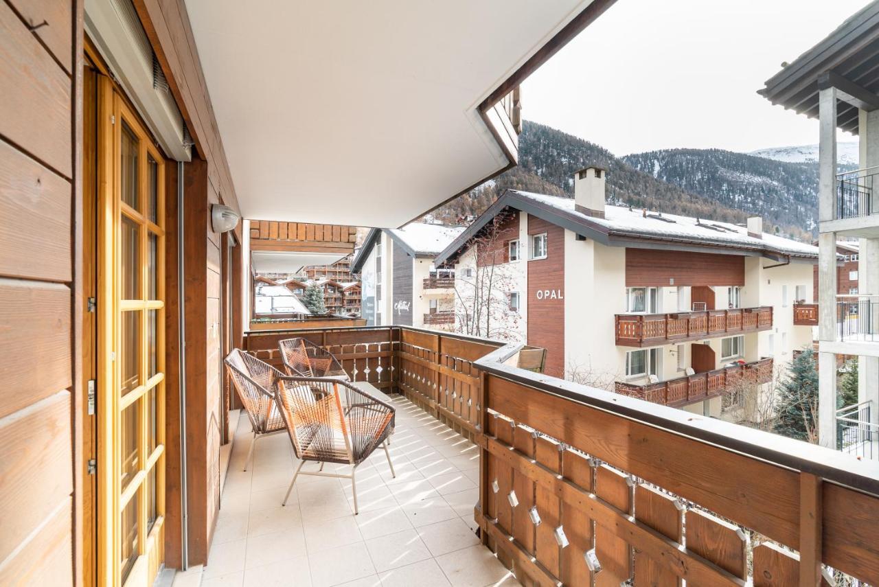 Vrony Apartments By Hotel Walliserhof Zermatt Eksteriør billede